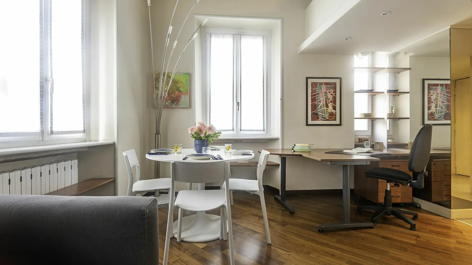 San Babila - Rentclass Albatros Milan Apartment